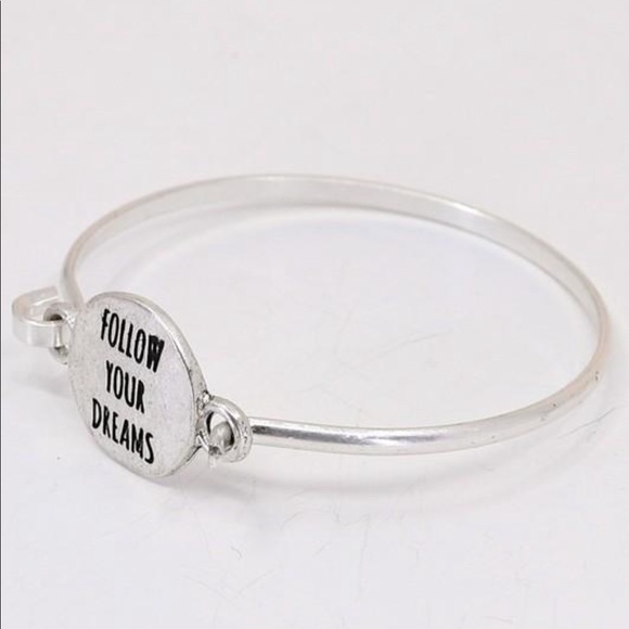 Follow Your Dreams Bracelet - Picture 2 of 3